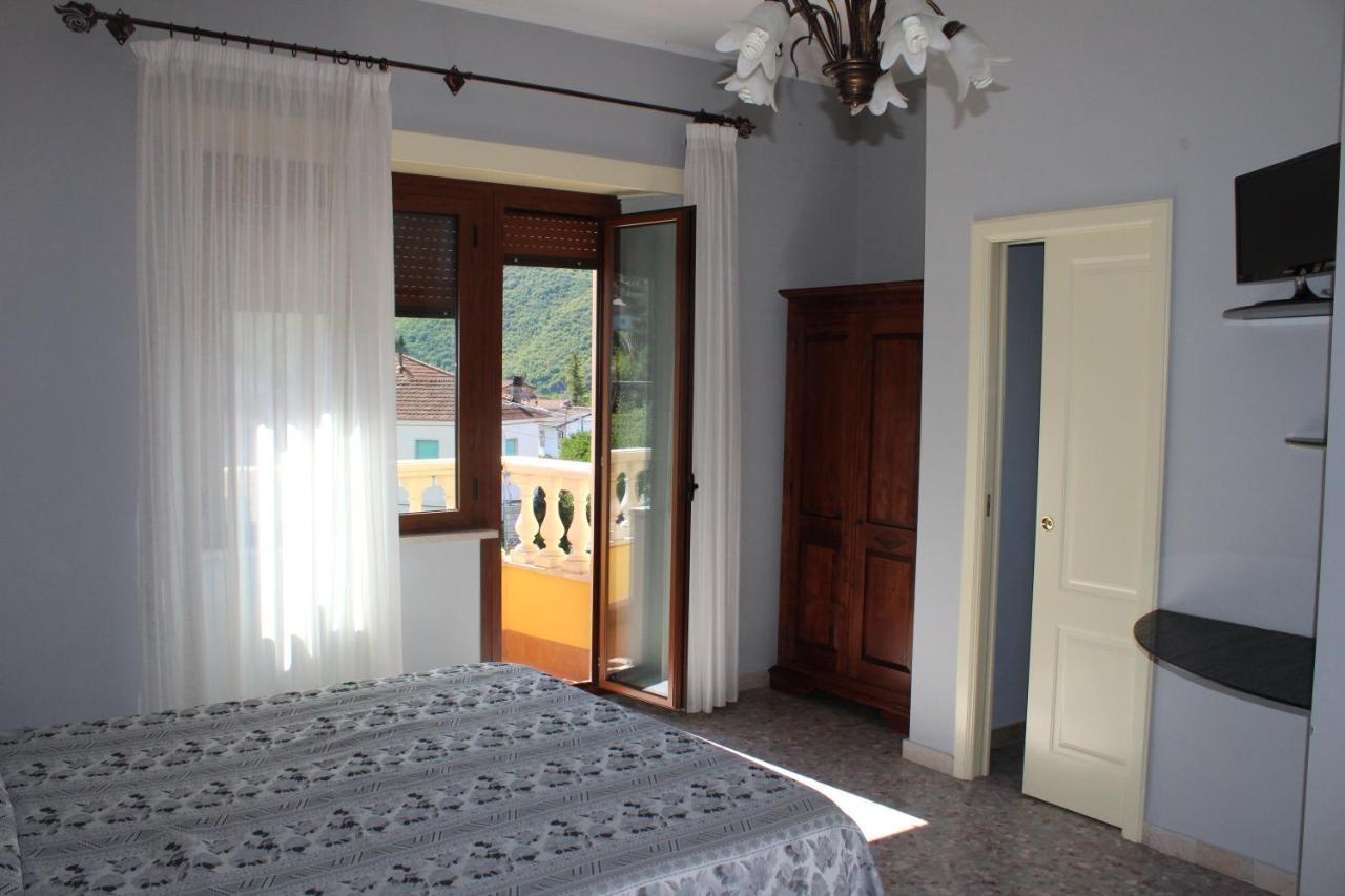 La Villa Guest House Capitignano ภายนอก รูปภาพ